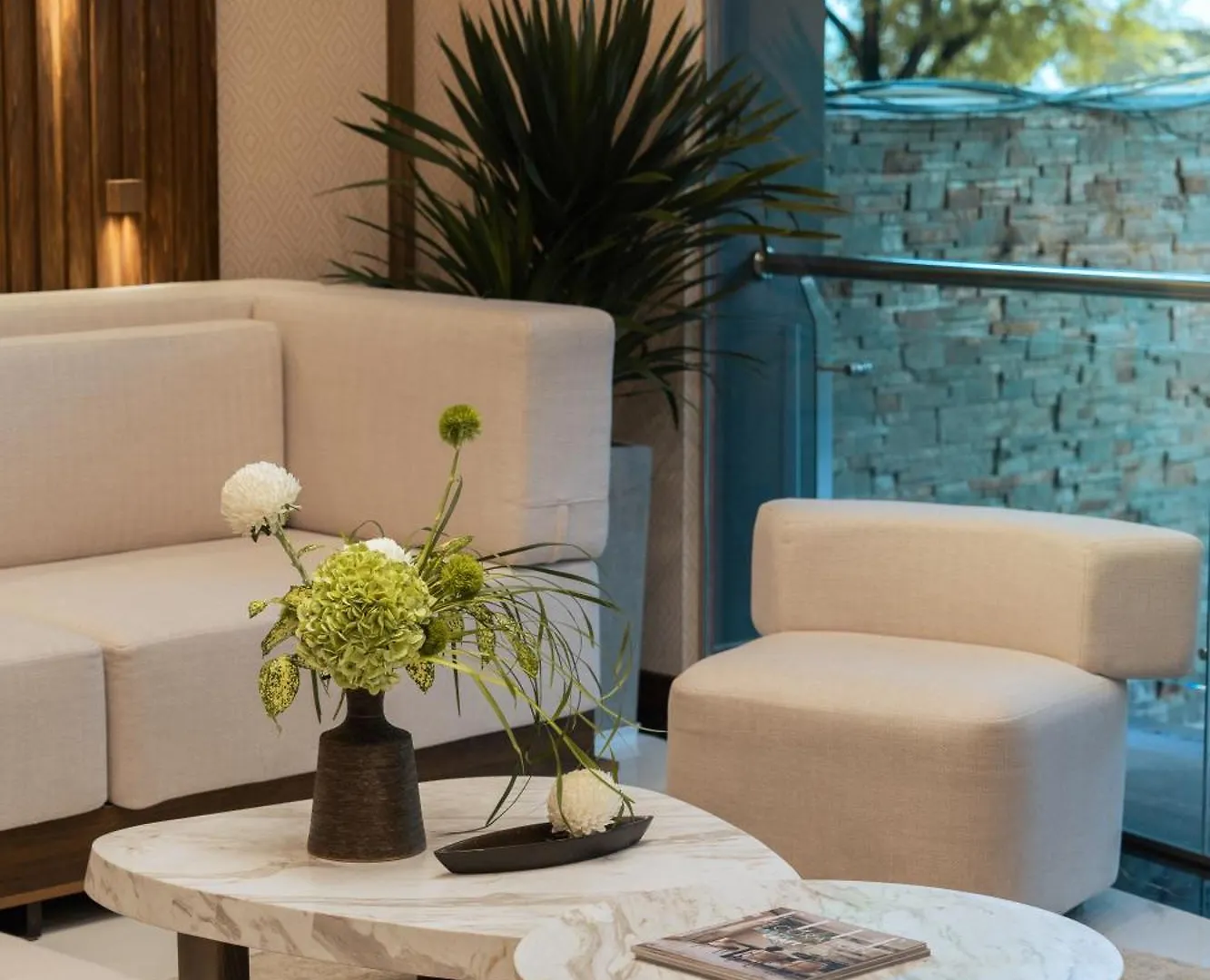 ****  Kin Hotel Thai Van Lung Ho Chi Minh City Vietnam
