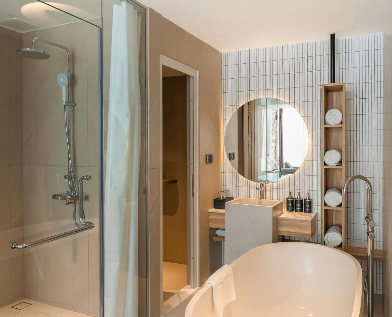 Kin Hotel Thai Van Lung Ho Chi Minh City