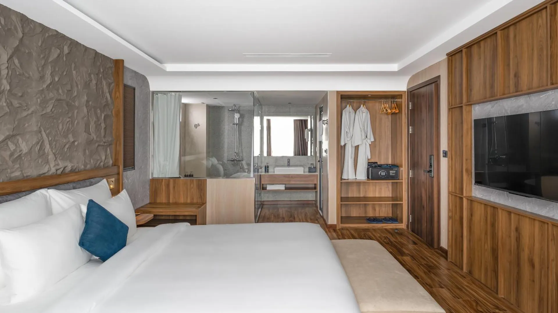 Kin Hotel Thai Van Lung Ho Chi Minh City